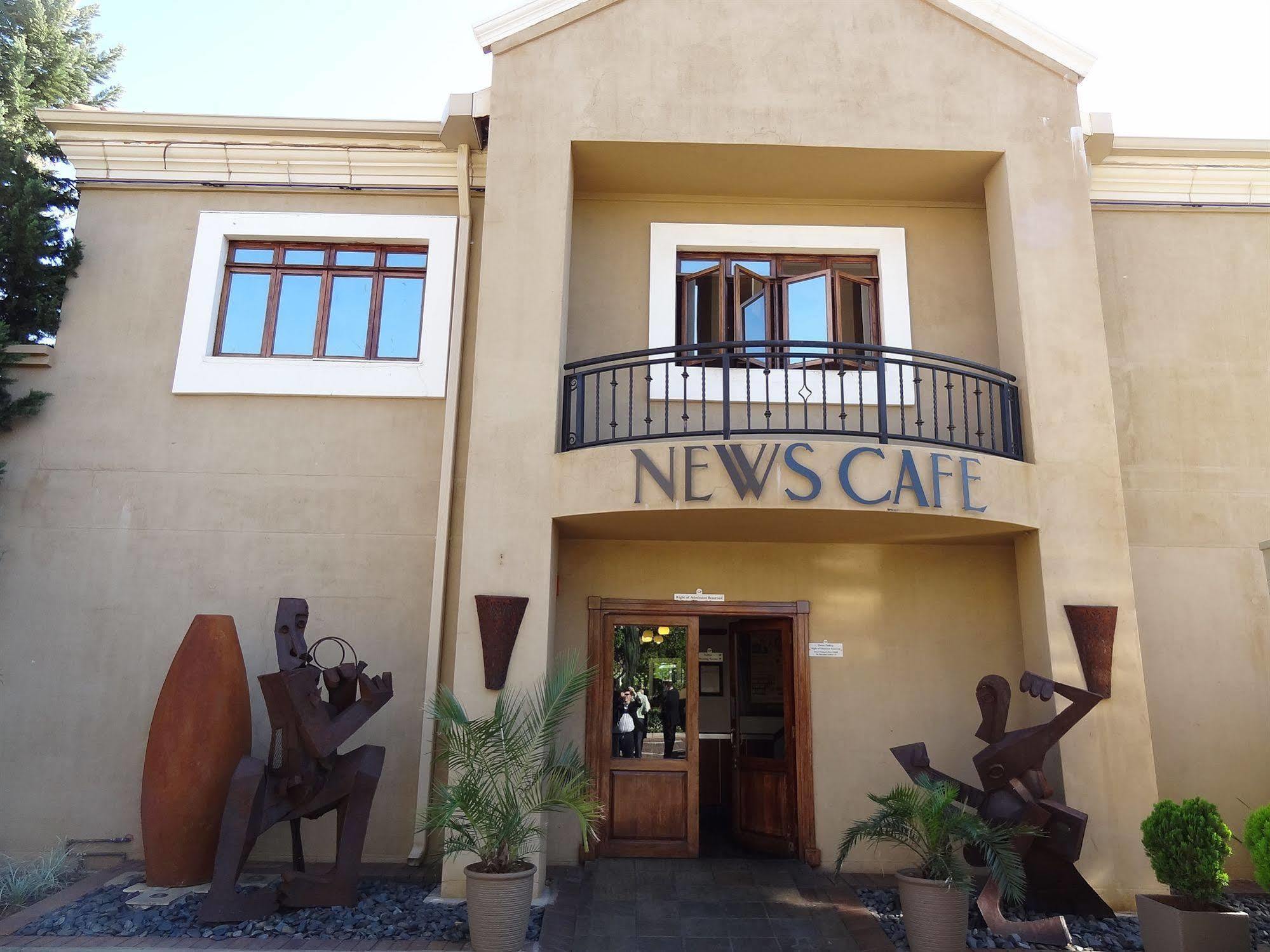 Peermont Mondior Hotel Gaborone Ngoại thất bức ảnh