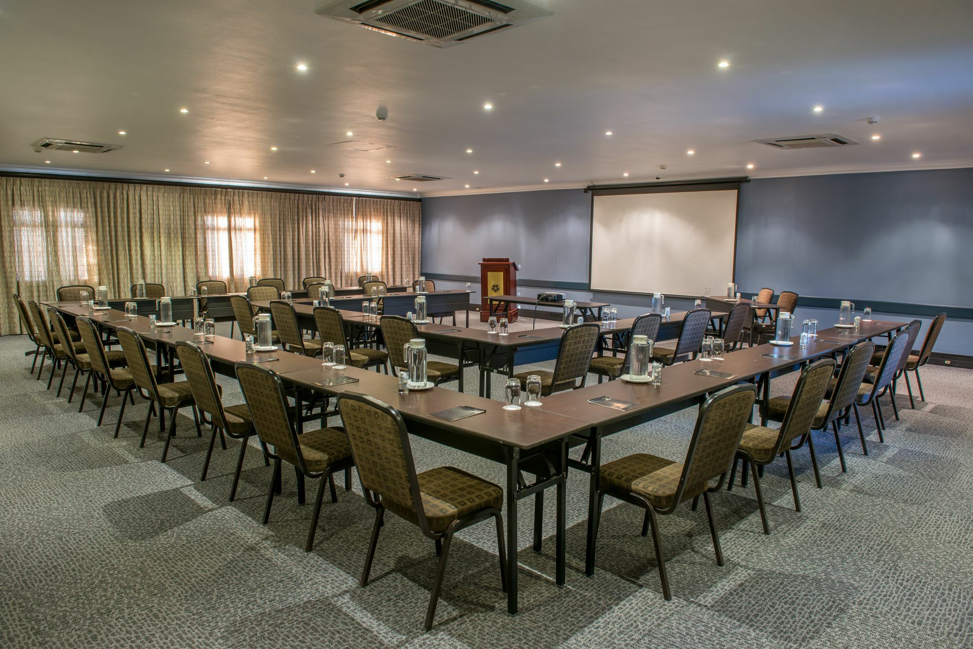 Peermont Mondior Hotel Gaborone Ngoại thất bức ảnh